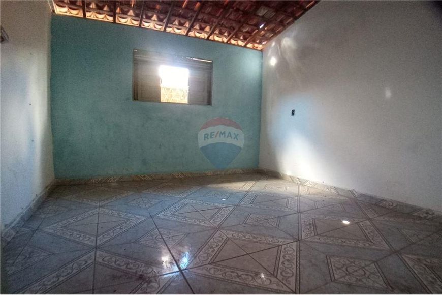 casa localizada a pouco metros da avenida pompeia uma das mais movimentadas em termo de comercio com