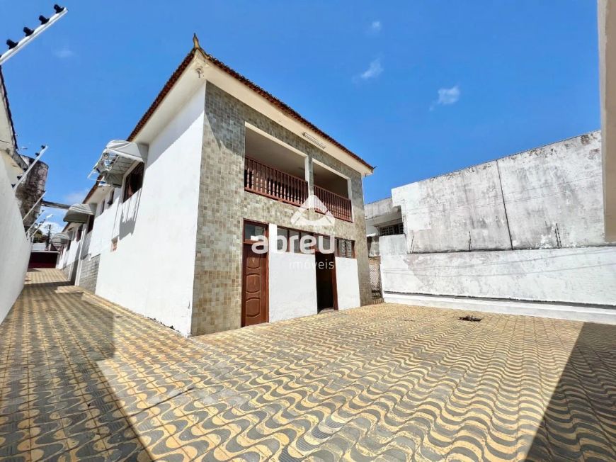 Excelente casa em Lagoa Nova.