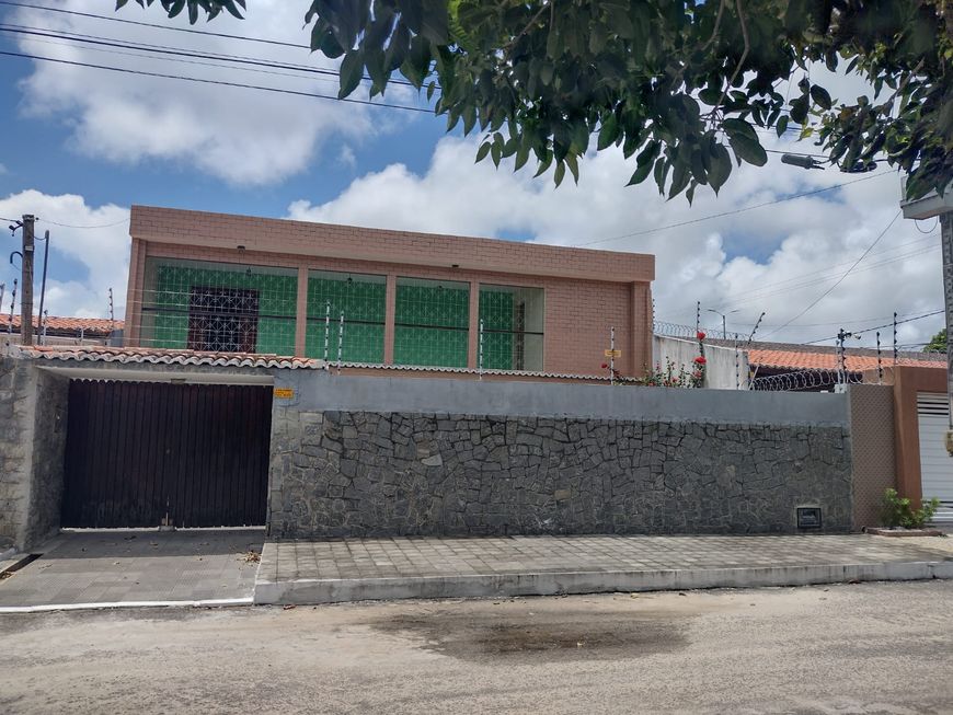 Casa para venda com 4 quartos em cidade satélite, Pitimbu - Natal - RN