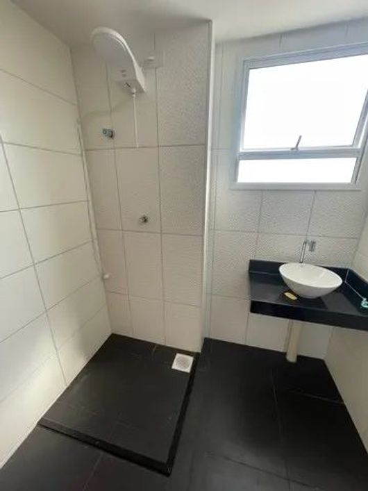 Apartamento para venda possui 48 metros quadrados com 2 quartos