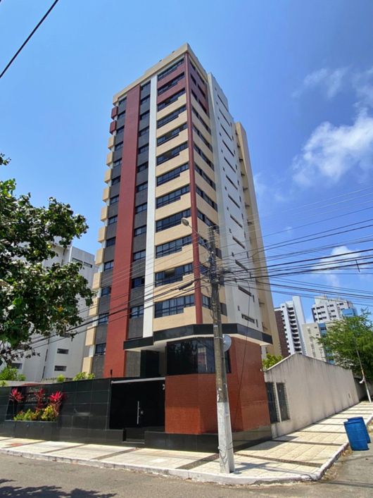 Apartamento para venda possui 220 m² com 4 quartos em Tirol - Natal - RN