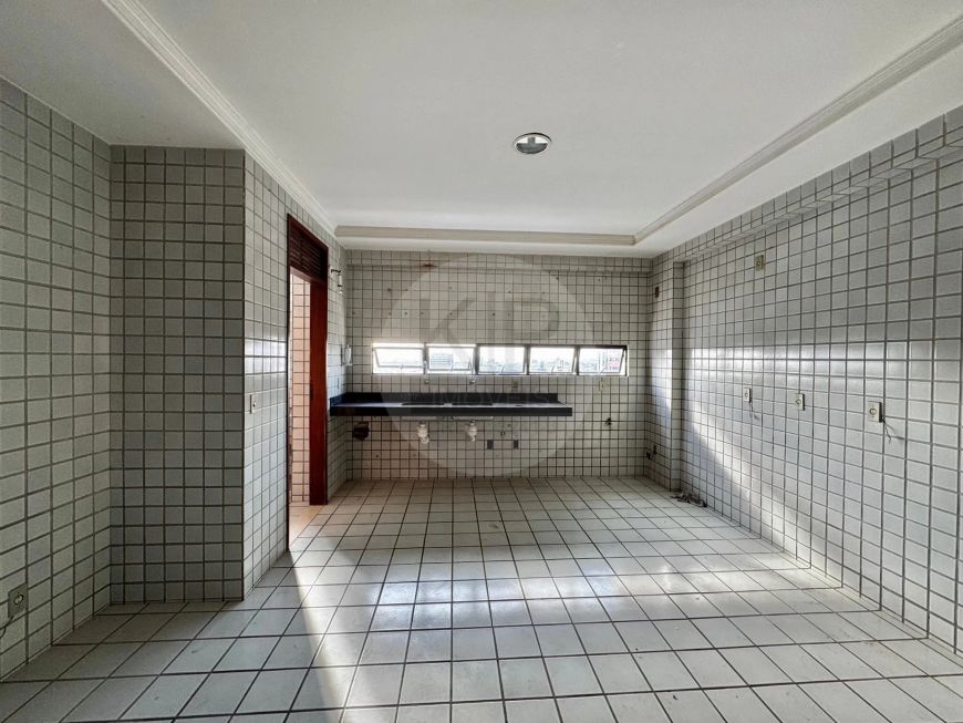 Excelente apartamento à venda em Tirol!