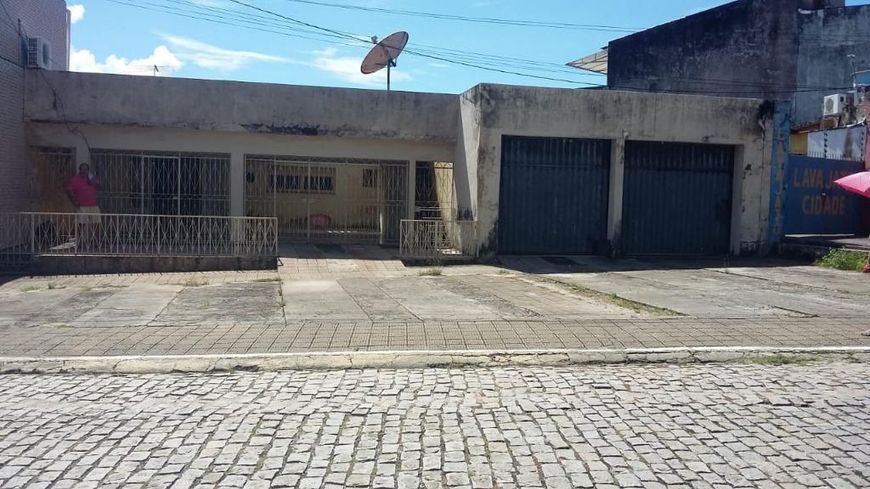 Casa com 6 dormitórios à venda, 500 m² por R$ 540.000,00 - Cidade Alta - Natal/RN