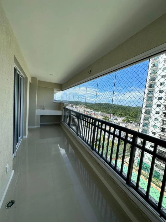 avenida deputado Antônio Florêncio Queiroz