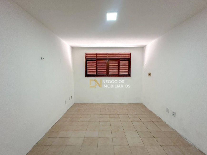 Casa com 3 dormitórios à venda, 200 m² por R$ 420.000,00 - Candelária - Natal/RN