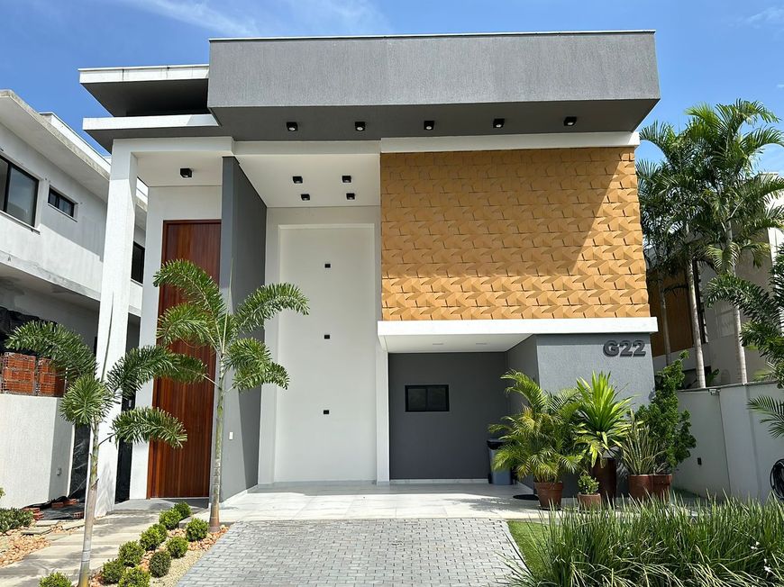 Casa para venda possui 305 metros quadrados com 4 quartos em Pitimbu - Natal - RN