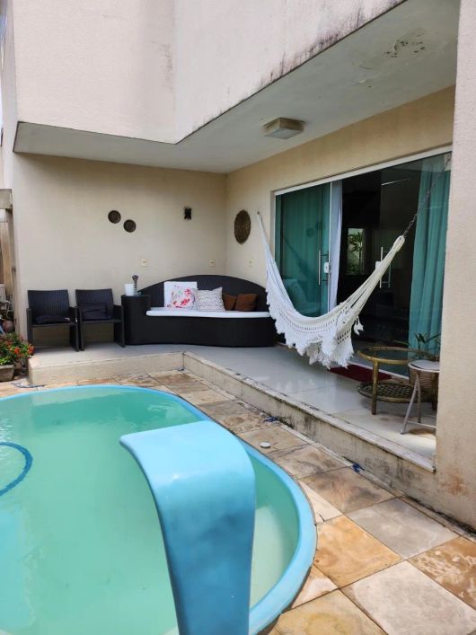 Duplex com piscina no Canto dos Pássaros