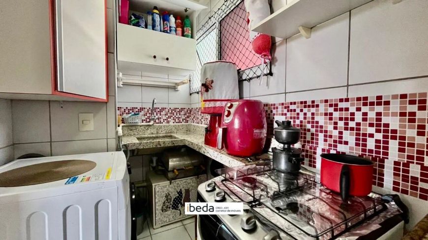 Apartamento com 2 quartos à venda em Natal