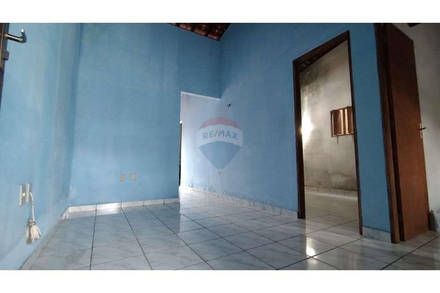 Casa em ótima localização com 90m² de área útil