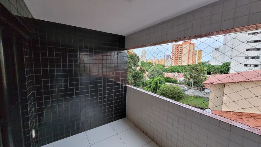 Ótimo apartamento com 117m², 3 suítes, sala de estar e sala de jantar em Lagoa Nova.
