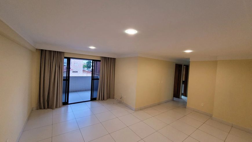 Ótimo apartamento com 117m², 3 suítes, sala de estar e sala de jantar em Lagoa Nova.