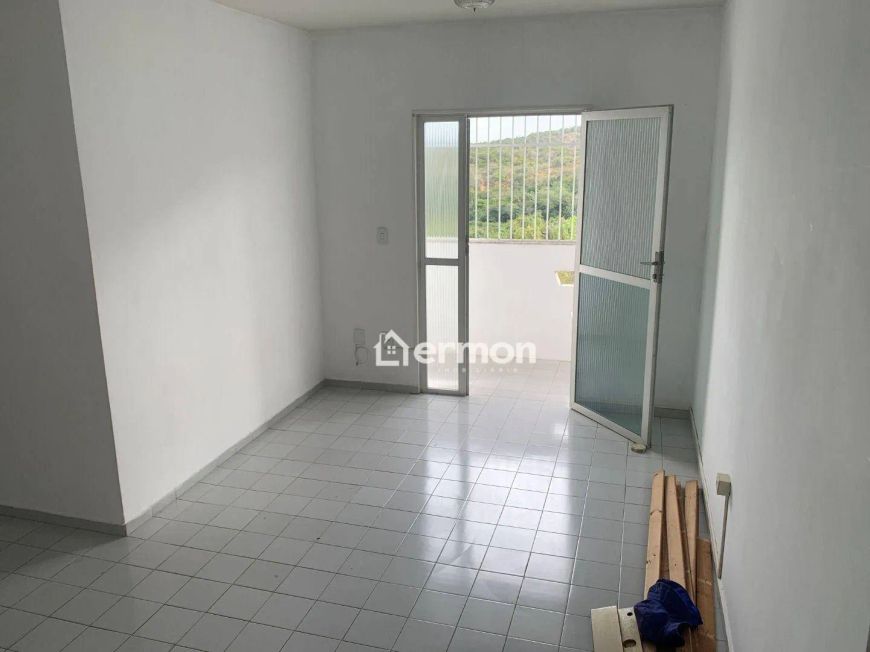 Apartamento com 3 dormitórios à venda por R$ 160.000,00 - Candelária - Natal/RN