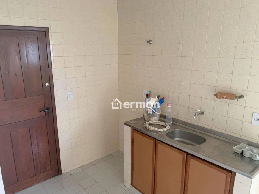 Apartamento com 3 dormitórios à venda por R$ 160.000,00 - Candelária - Natal/RN