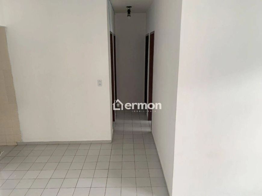 Apartamento com 3 dormitórios à venda por R$ 160.000,00 - Candelária - Natal/RN