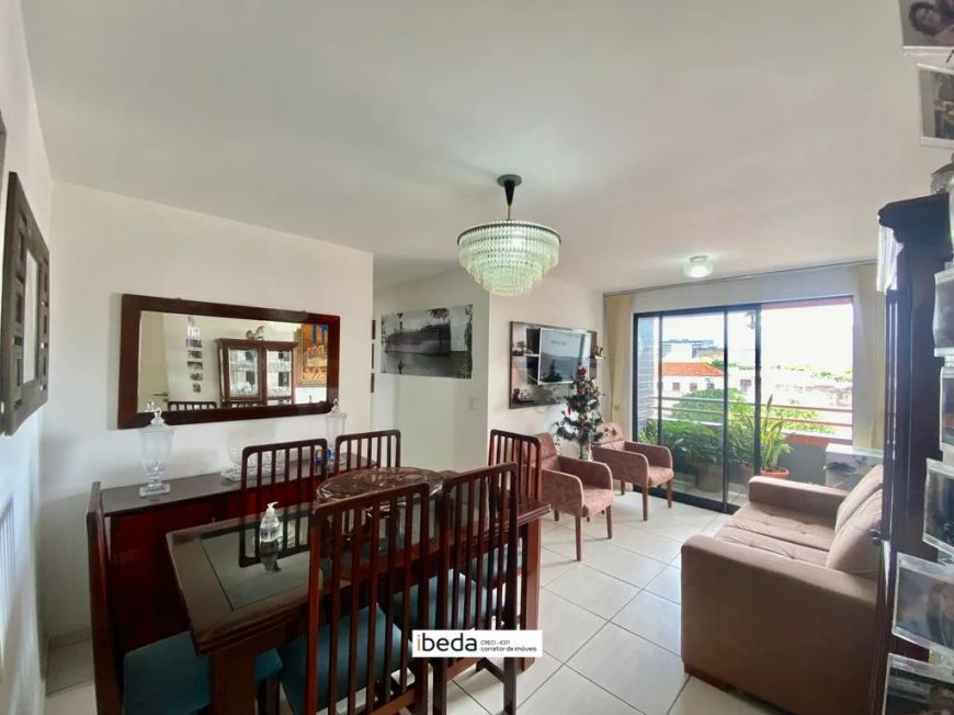Apartamento com 3 quartos à venda em Natal