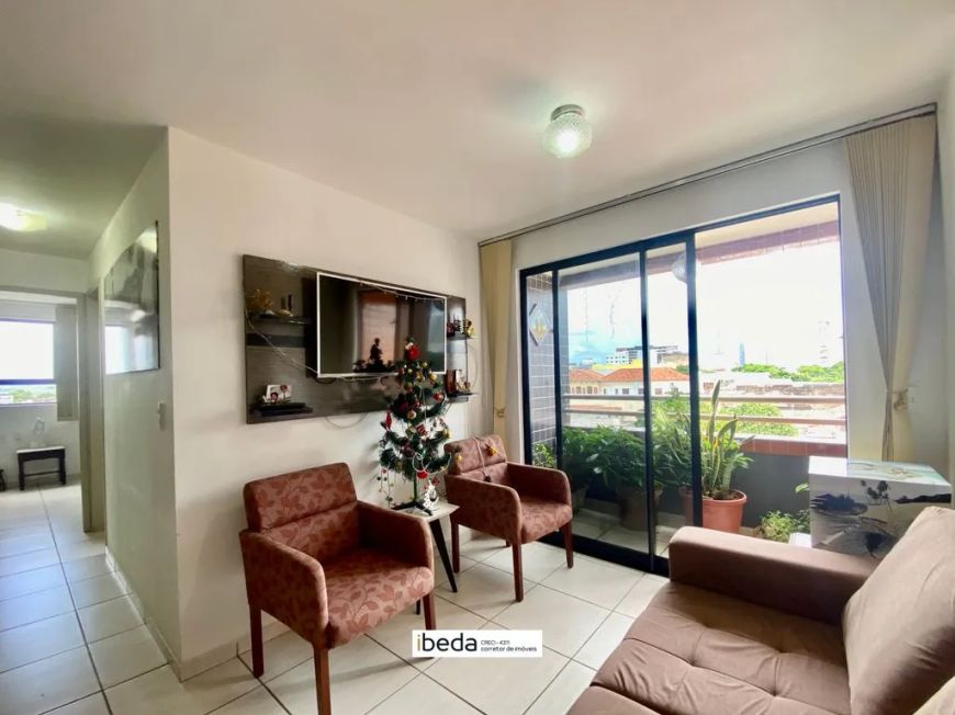 Apartamento com 3 quartos à venda em Natal
