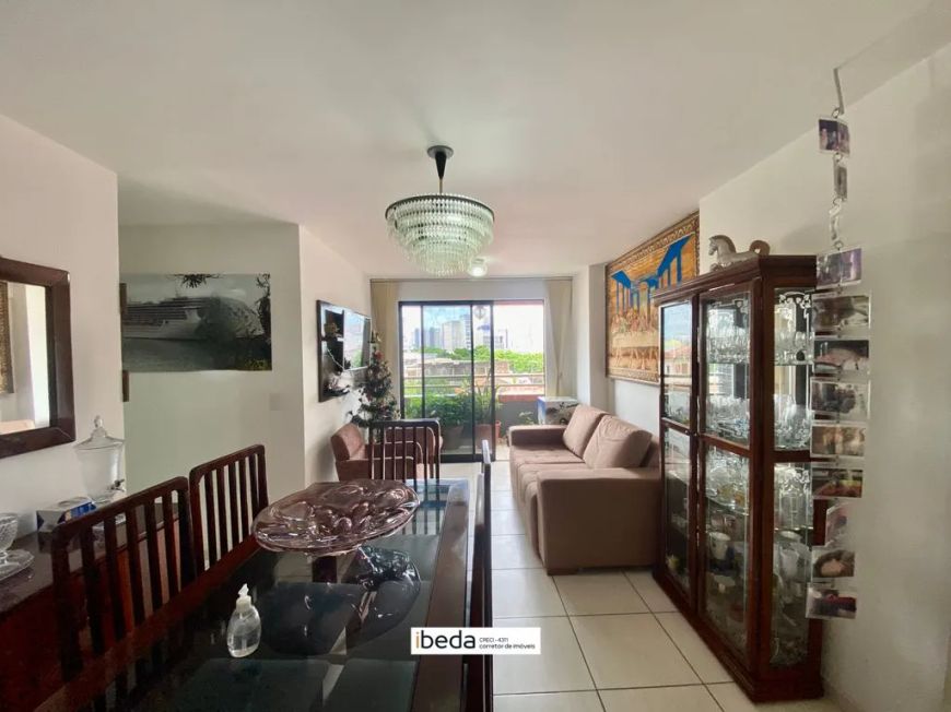 Apartamento com 3 quartos à venda em Natal