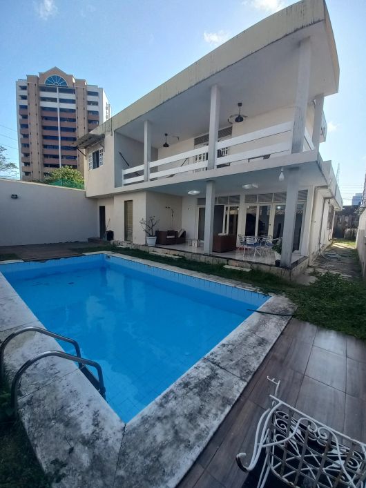 Aluga excelente casa comercial em Lagoa Nova