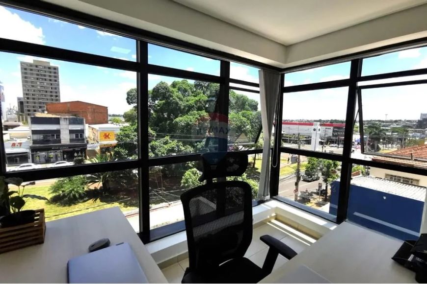 Sala Comercial a venda no Edifício Executive Center alugada com rentabilidade acima de 12% a.a