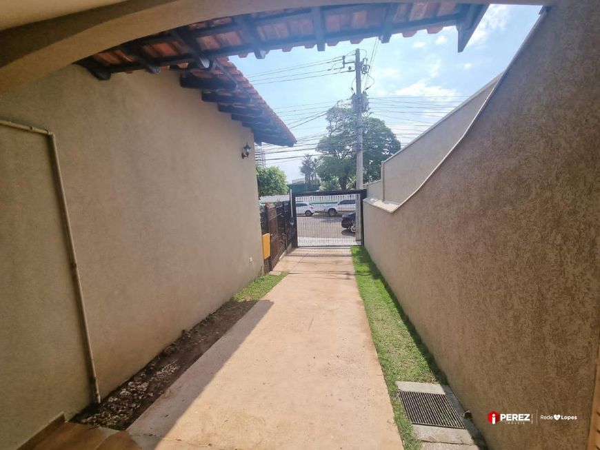 Casa comercial no bairro Jardim dos Estados