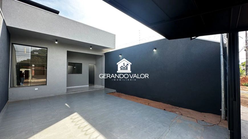 LINDA CASA BEM LOCALIZADA NO BAIRRO