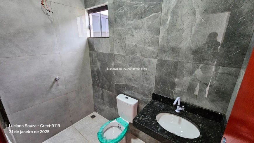 Lindo acabamento, suíte e 2 quartos!