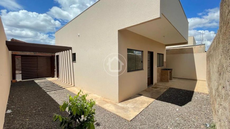 CASA NOVA 2 QUARTOS SENDO 1 SUÍTE