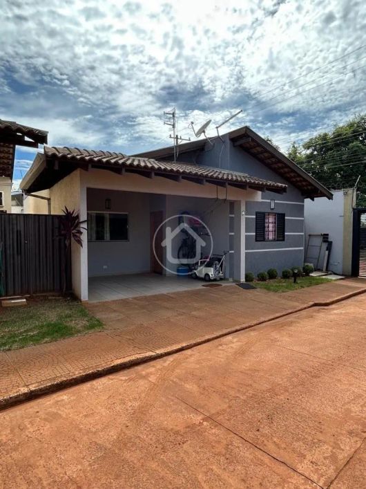 CASA EM CONDOMÍNIO NO JARDIM ITATIAIA