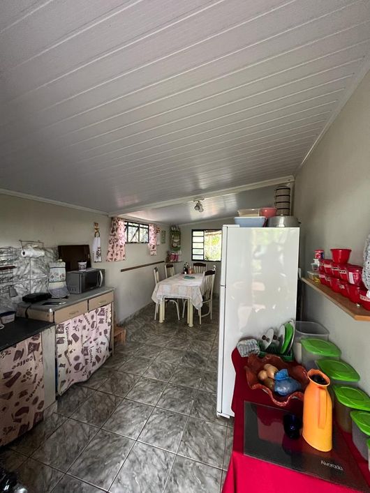 Vende - se Casa estilo Chacrinha - Ótima localização