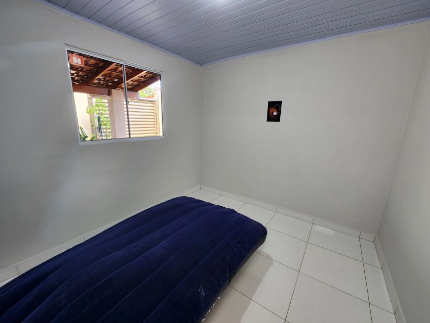 Casa para venda possui 90 metros quadrados com 2 quartos