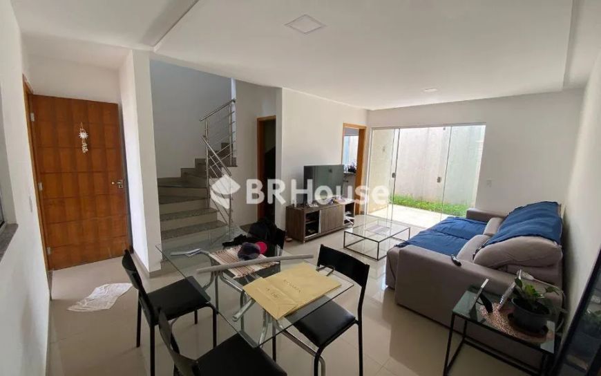 Vila Margarida | Sobrado 3 quartos, sendo 1 suite
