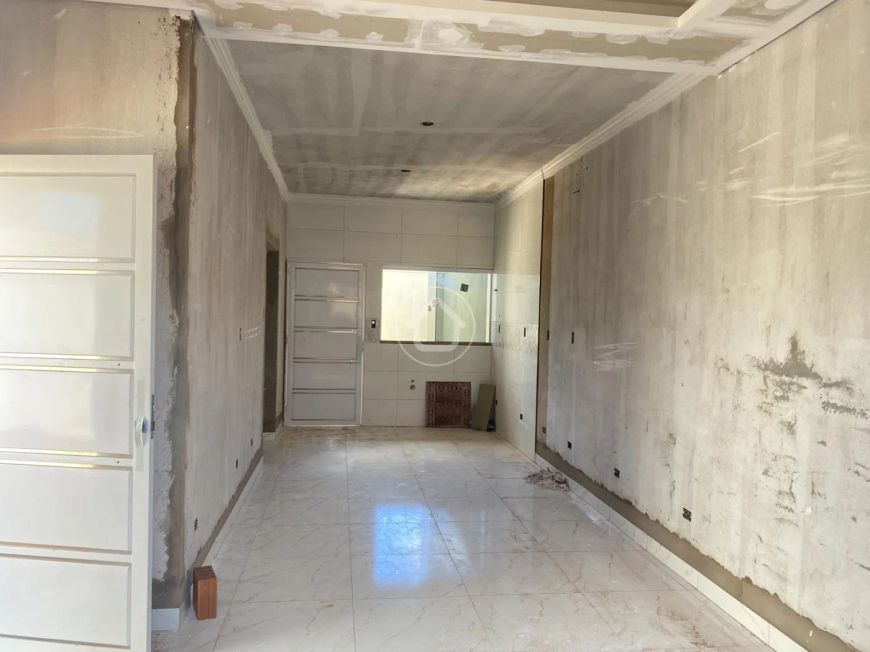 CASA NOVA COM 1 APARTAMENTO