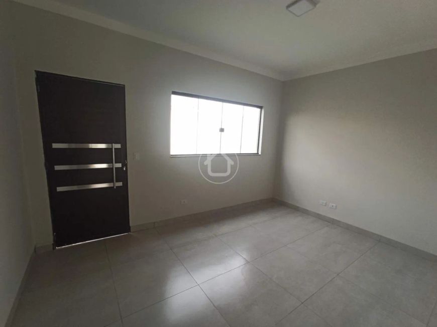 CASA 3 QUARTOS E 1 SUÍTE