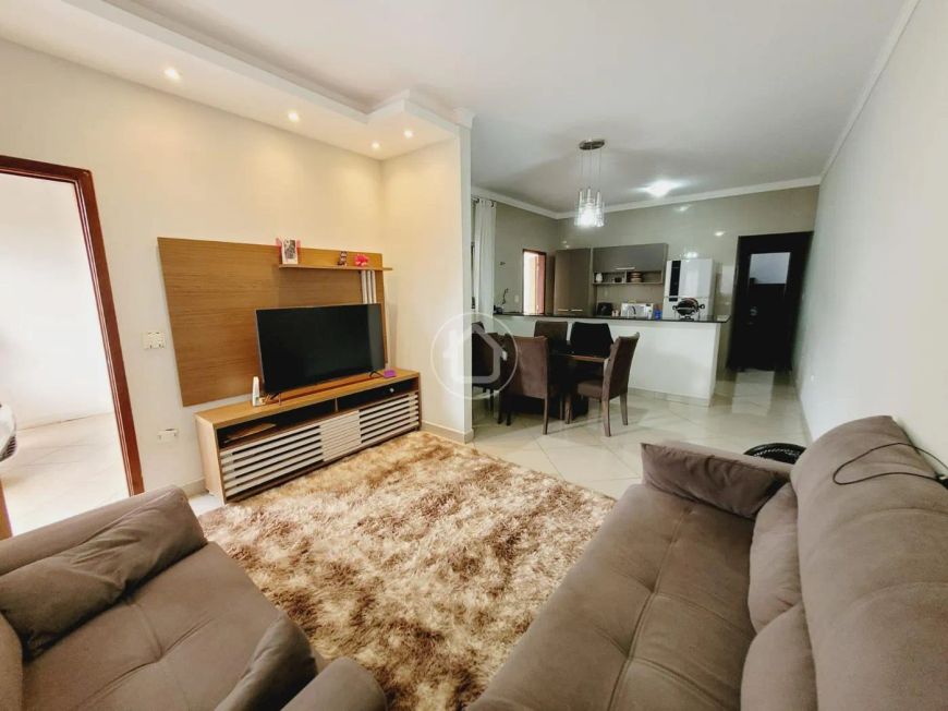 CASA 3 DORMITÓRIOS NA VILA NOVA CAMPO GRANDE