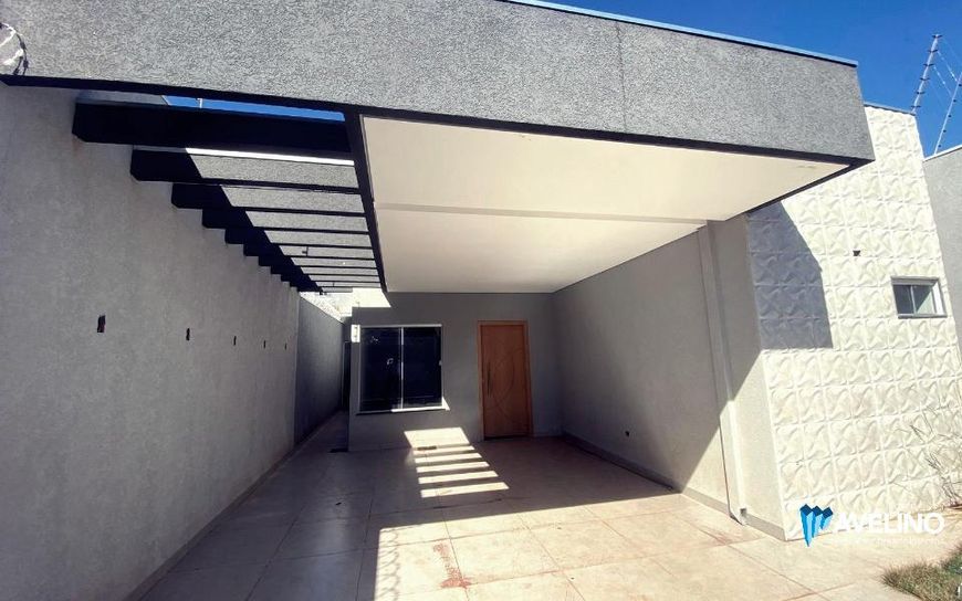 Com Piscina e 3 Suítes.