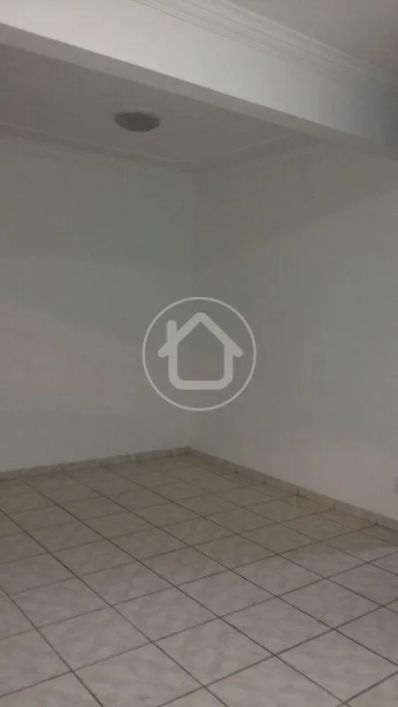 SOBRADO 03 QUARTOS COM SUITE