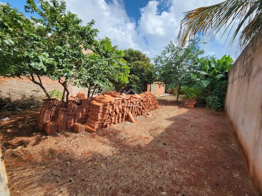 TERRENO PLANO - TODO MURADO - VILA NASSER
