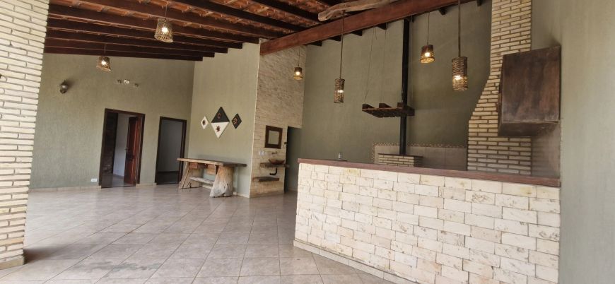 Casa para venda com 155 metros quadrados com 3 quartos