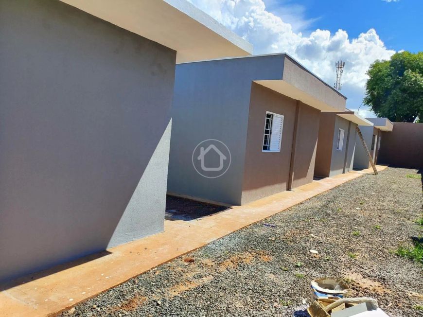 CASA EM CONDOMÍNIO 2 DORMITÓRIOS