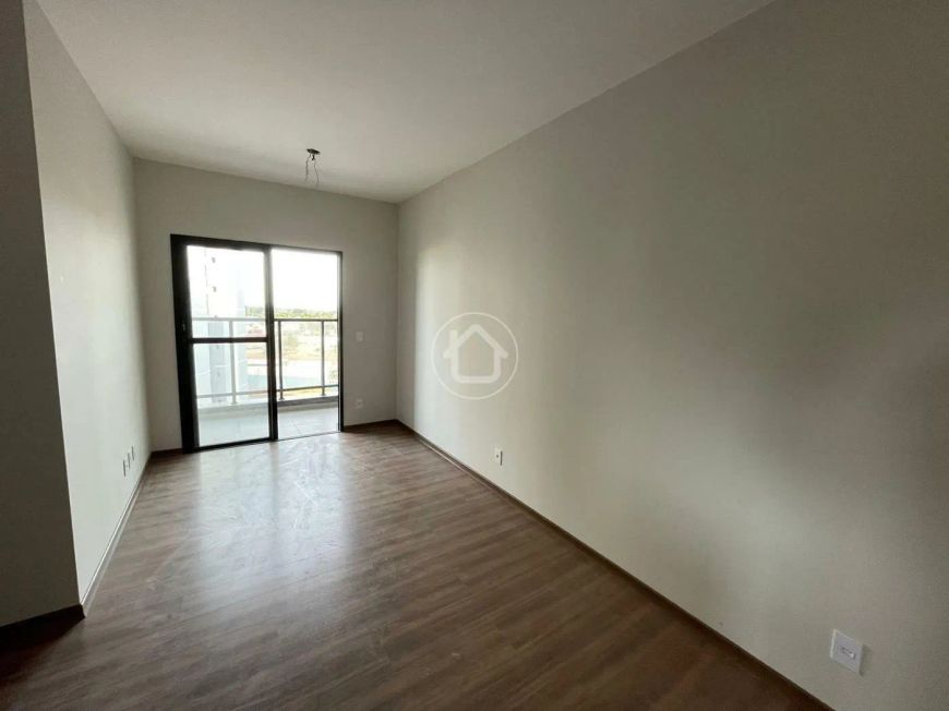 APARTAMENTO COM 02 QUARTOS NO AQUARELA CLUBE