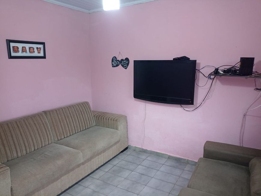 Térrea para venda possui 90 metros quadrados com 3 quartos