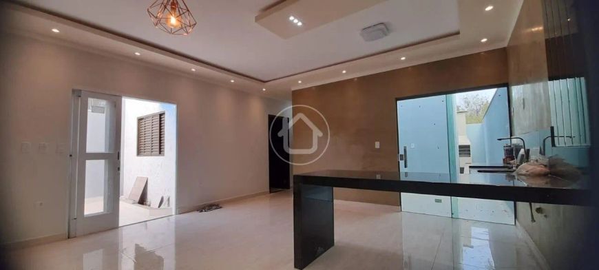 IMOVEL NOVO COM 3 QUARTOS NA VILA MARLI