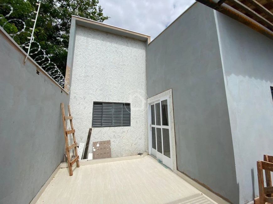 IMOVEL NOVO COM 3 QUARTOS NA VILA MARLI