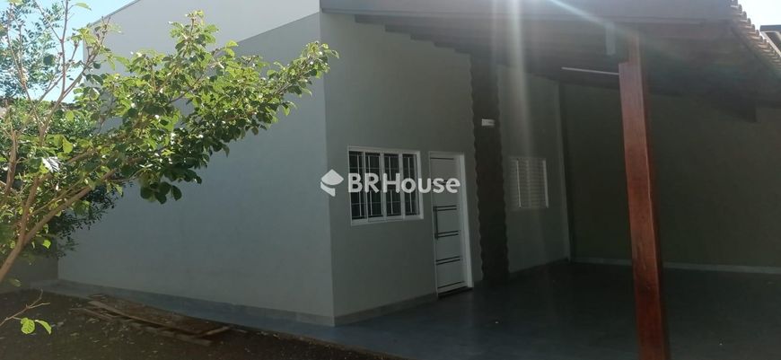 Casa para venda com 2 quartos sendo 1 suíte em Jardim América com 77m²