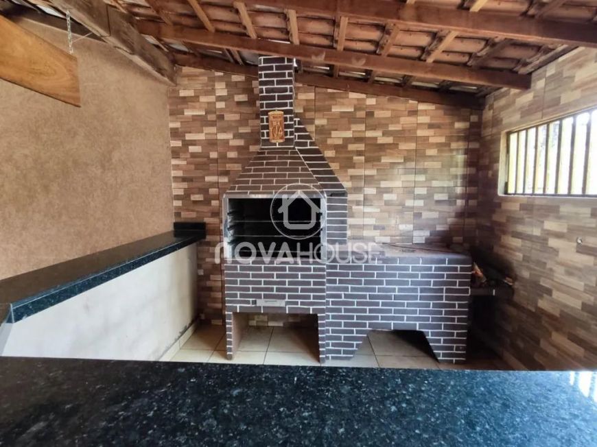 CASA COM QUITAL