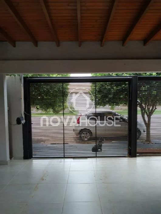 CASA AMPLA E MODERNA COM 2 QUARTOS NA PRINCIPAL AVENIDA DO CAIOBÁ!!! APROVEITE!