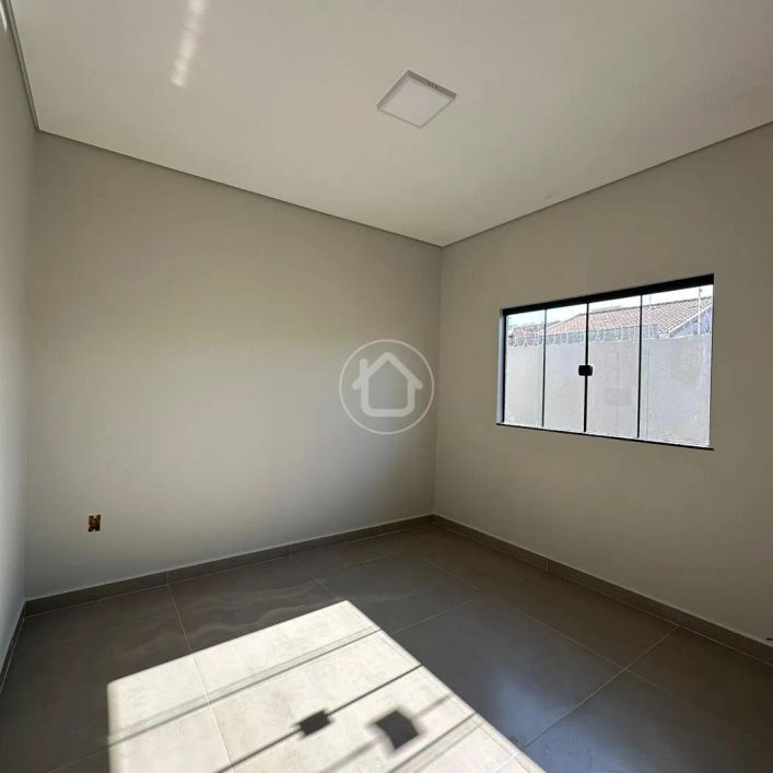 CASA 3 QUARTOS COM 1 SUITE NOVA LIMA - REFORMADA
