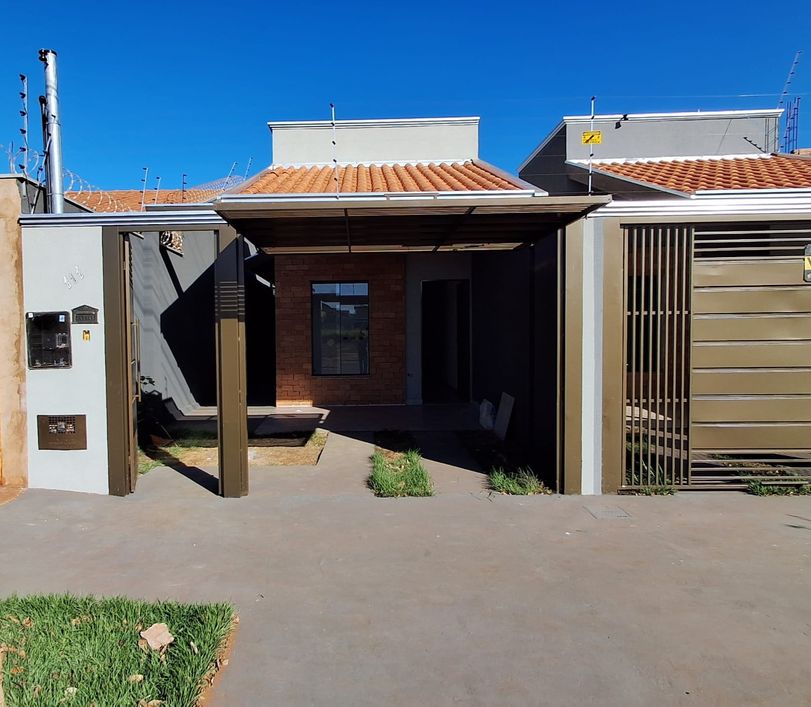 Casa Térrea com acabamento de primeira possui 57 mts quadrados com 2 quartos no bairro Vila Nasser