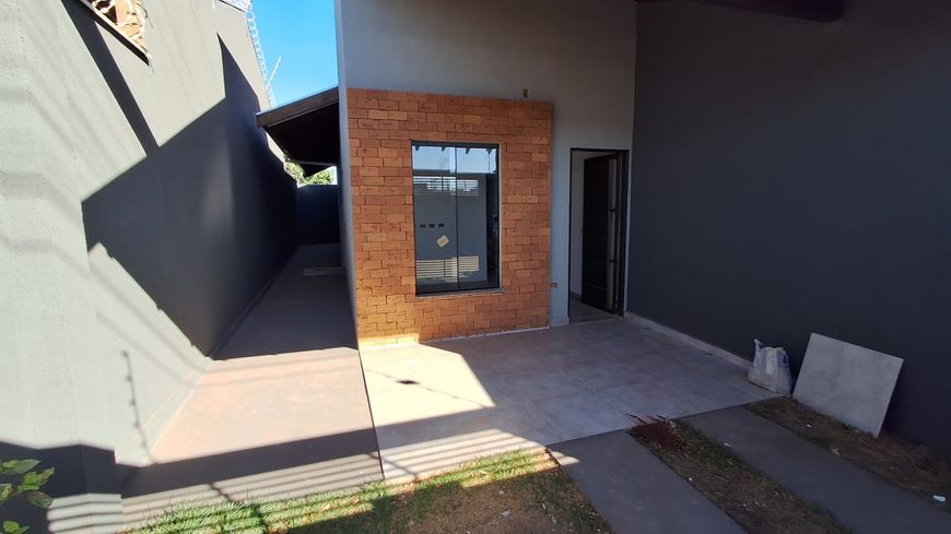 Casa Térrea com acabamento de primeira possui 57 mts quadrados com 2 quartos no bairro Vila Nasser