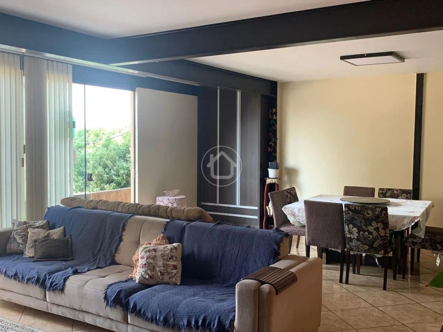 CASA NO CENTRO - COMERCIAL OU RESIDENCIAL